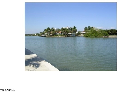 10682 Gulfshore Drive - Photo Thumbnail 12