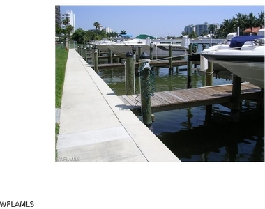 10682 Gulfshore Drive - Photo Thumbnail 13