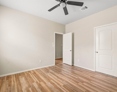 18025 Atwood Mill Drive - Photo Thumbnail 8