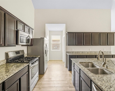 18025 Atwood Mill Drive - Photo Thumbnail 14
