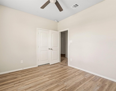 18025 Atwood Mill Drive - Photo Thumbnail 5