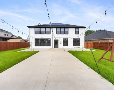 7704 Labrador Drive - Photo Thumbnail 40