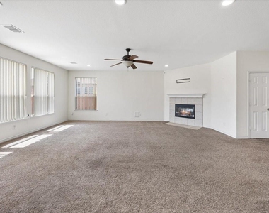 7704 Labrador Drive - Photo Thumbnail 19