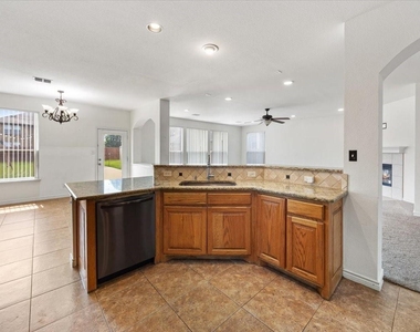 7704 Labrador Drive - Photo Thumbnail 31