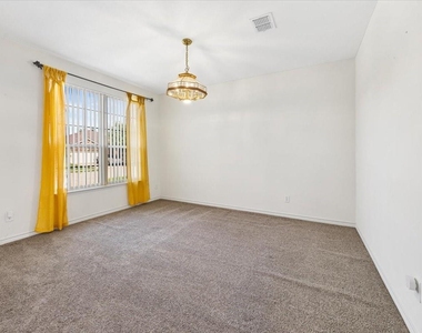 7704 Labrador Drive - Photo Thumbnail 26