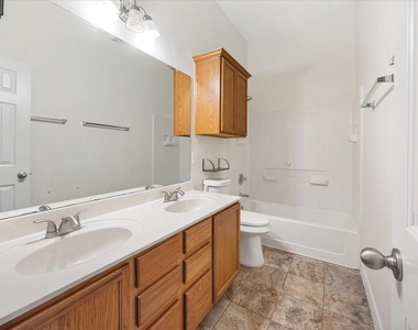 7704 Labrador Drive - Photo Thumbnail 18