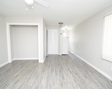 2501 Yoakum Boulevard - Photo Thumbnail 6