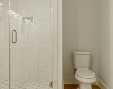 6006 Jerrycrest Drive - Photo Thumbnail 6
