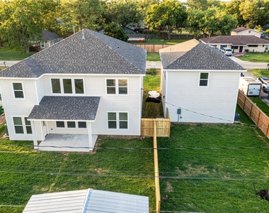 6006 Jerrycrest Drive - Photo Thumbnail 7