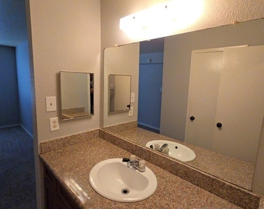 12634 Ashford Meadow Drive - Photo Thumbnail 9