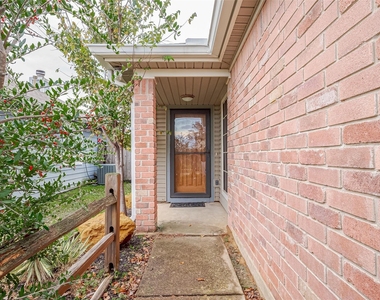 18315 Westlock Street - Photo Thumbnail 6