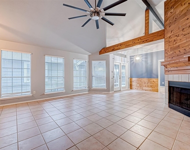 18315 Westlock Street - Photo Thumbnail 10