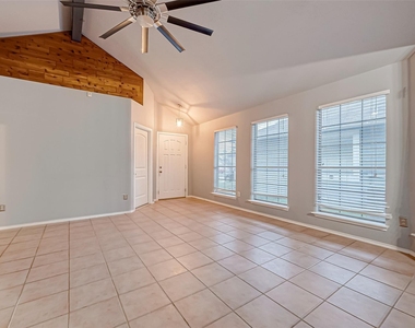 18315 Westlock Street - Photo Thumbnail 11