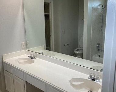 20507 Big Wells Drive - Photo Thumbnail 36