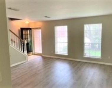 20507 Big Wells Drive - Photo Thumbnail 8