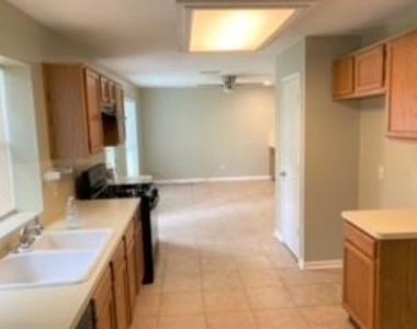 20507 Big Wells Drive - Photo Thumbnail 13