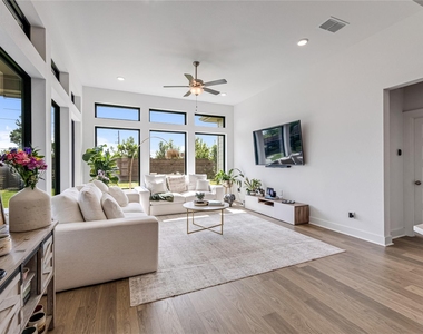 15130 Boisterous Way - Photo Thumbnail 9