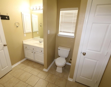 7102 Spring Run Lane - Photo Thumbnail 22
