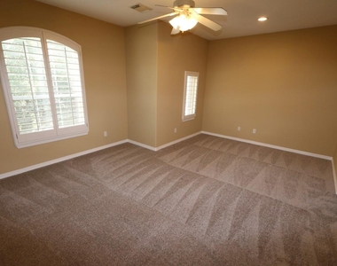 7102 Spring Run Lane - Photo Thumbnail 24