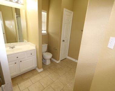 7102 Spring Run Lane - Photo Thumbnail 21