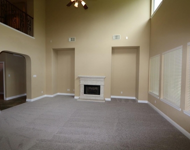 7102 Spring Run Lane - Photo Thumbnail 6