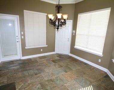 7102 Spring Run Lane - Photo Thumbnail 9