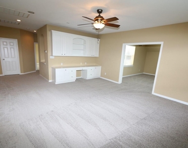 7102 Spring Run Lane - Photo Thumbnail 18