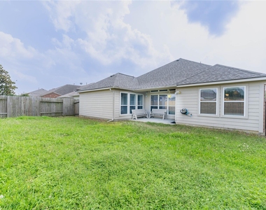 15334 Redbud Dale Court - Photo Thumbnail 14
