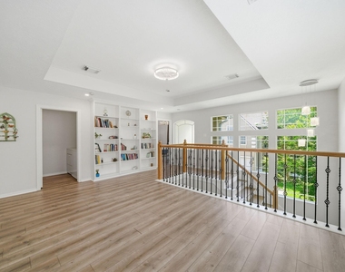 1413 Whispering Pines Drive - Photo Thumbnail 14