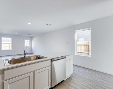 21438 Carosella Drive - Photo Thumbnail 10