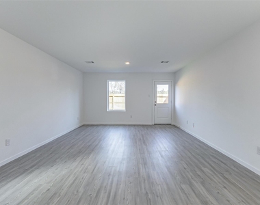 21438 Carosella Drive - Photo Thumbnail 12