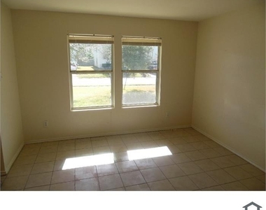 3211 Same Way - Photo Thumbnail 1