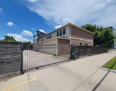 1414 Emancipation Avenue - Photo Thumbnail 31
