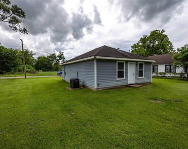 3940 Scranton Street - Photo Thumbnail 16