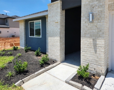 30010 Ousel Falls Lane - Photo Thumbnail 5