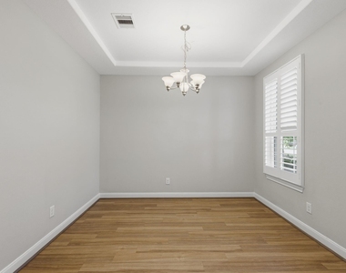 24230 Prairie Glen Lane - Photo Thumbnail 9