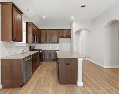 24230 Prairie Glen Lane - Photo Thumbnail 12