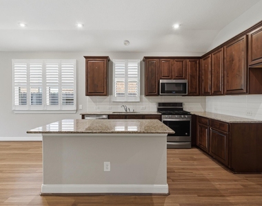 24230 Prairie Glen Lane - Photo Thumbnail 13