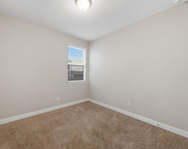 24230 Prairie Glen Lane - Photo Thumbnail 23