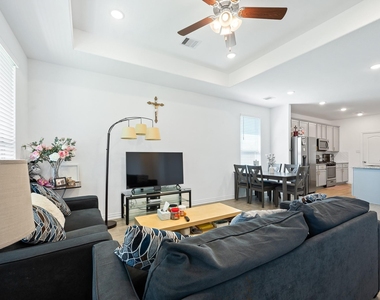 31243 Conover Drive - Photo Thumbnail 6