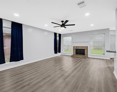 15019 Dunster Lane - Photo Thumbnail 4
