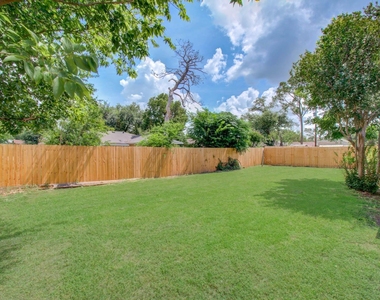 8018 Hammerly Boulevard - Photo Thumbnail 19