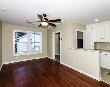 4715 Avenue P 1/2 - Photo Thumbnail 1