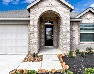 3718 Shadow Crest Lane - Photo Thumbnail 3