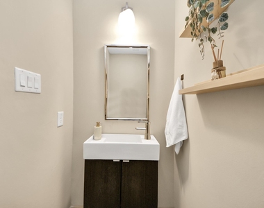4510 Inker Street - Photo Thumbnail 5