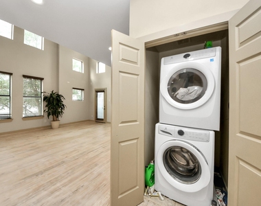 4510 Inker Street - Photo Thumbnail 14