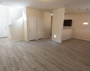 3934 Richey Silver Road - Photo Thumbnail 2