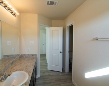 3934 Richey Silver Road - Photo Thumbnail 9