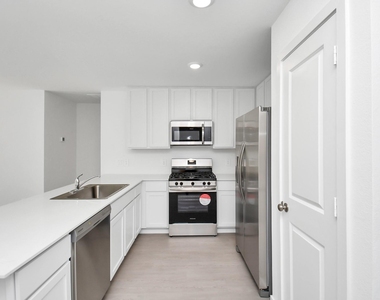 22760 Hackberry Leaf Drive - Photo Thumbnail 8