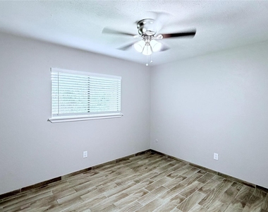 15507 Mira Monte Drive - Photo Thumbnail 22